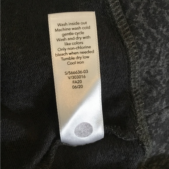 Athleta Studio to Street Splatter Print Sweatshirt‎ - Picture 4 of 7